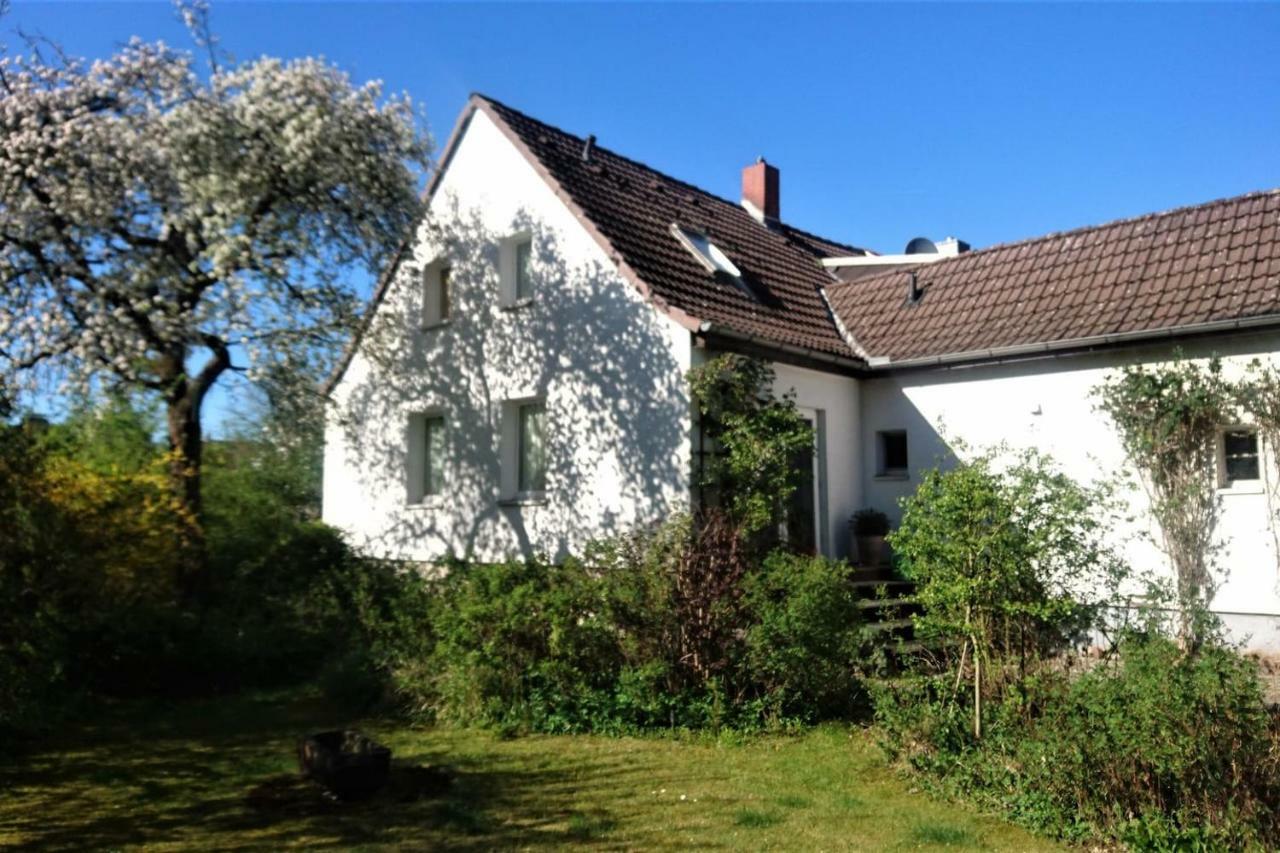 Sonniges Haeuschen Mit Garten Брауншвейг Экстерьер фото